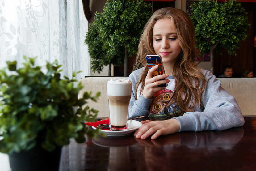 comment nettoyer son smartphone ou sa tablette - Tutos PC et Android avec Premiers Clics. Tuto : faire le ménage sur son smartphone ou sa tablette