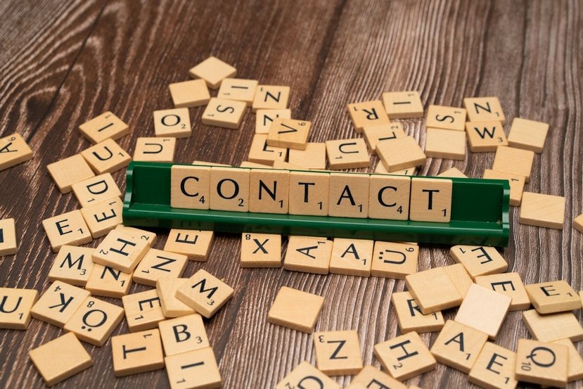 Tuto informatique - Transférer ses contacts emails entre deux messageries Comment transférer ses contacts mails entre deux boites mail ? Tuto facile et détaillé, pas à pas.