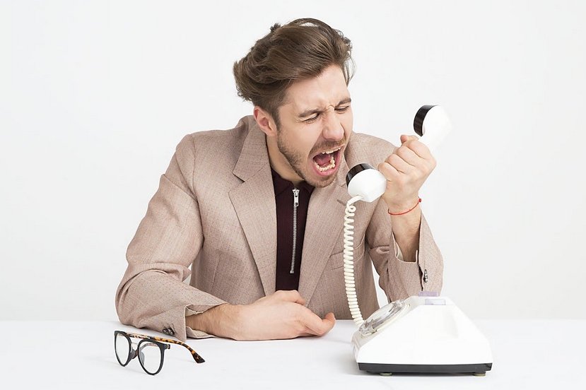 How to contact the Vinted customer service ? Free computer courses with Premiers Clics